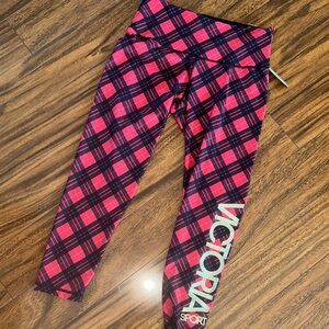 Victoria’s Secret Buffalo plaid 7/8 leggings. New with tags